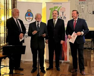 Lee más sobre el artículo El Ocib celebra con éxito la ‘Cata de Libros, Vino y Jabugo’ en la embajada de Argentina en Madrid