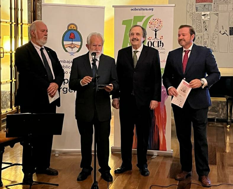 En este momento estás viendo El Ocib celebra con éxito la ‘Cata de Libros, Vino y Jabugo’ en la embajada de Argentina en Madrid
