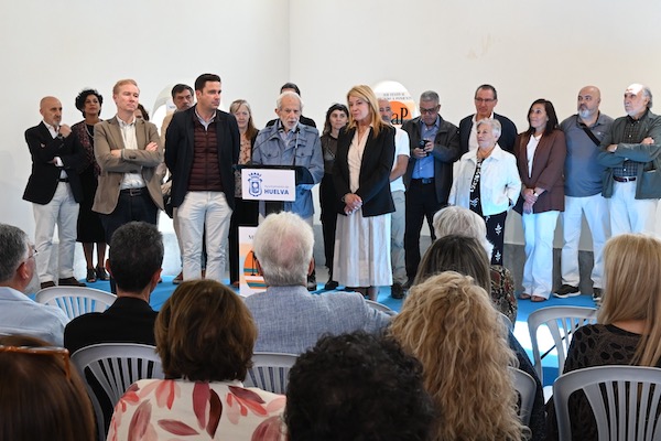 Lee más sobre el artículo Nutrida asistencia en la inauguración del I Festival «Mirando a Poniente»